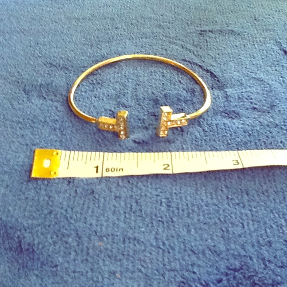 Adjustable Fashion Bracelet